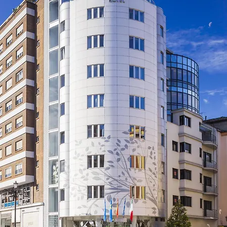 Hotell Nature Oviedo